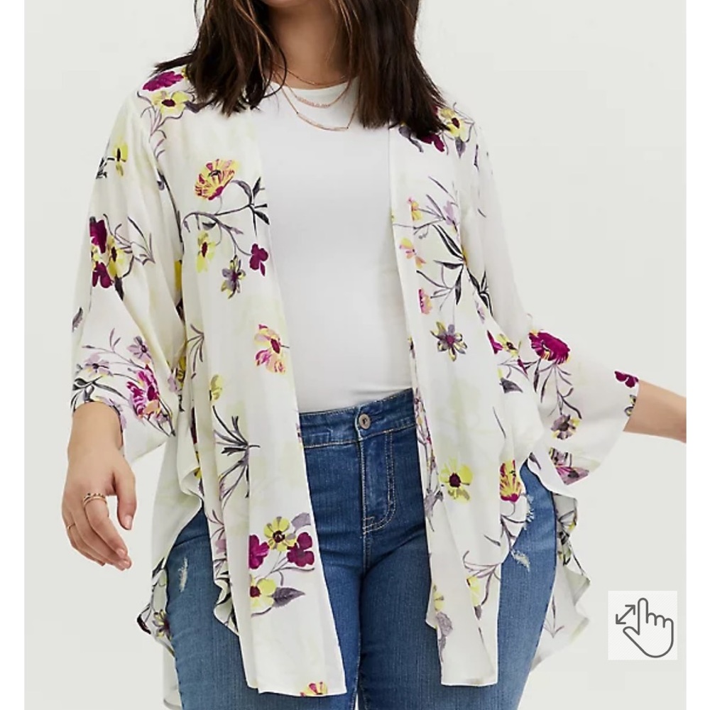 Torrid Crème Floral Kimono